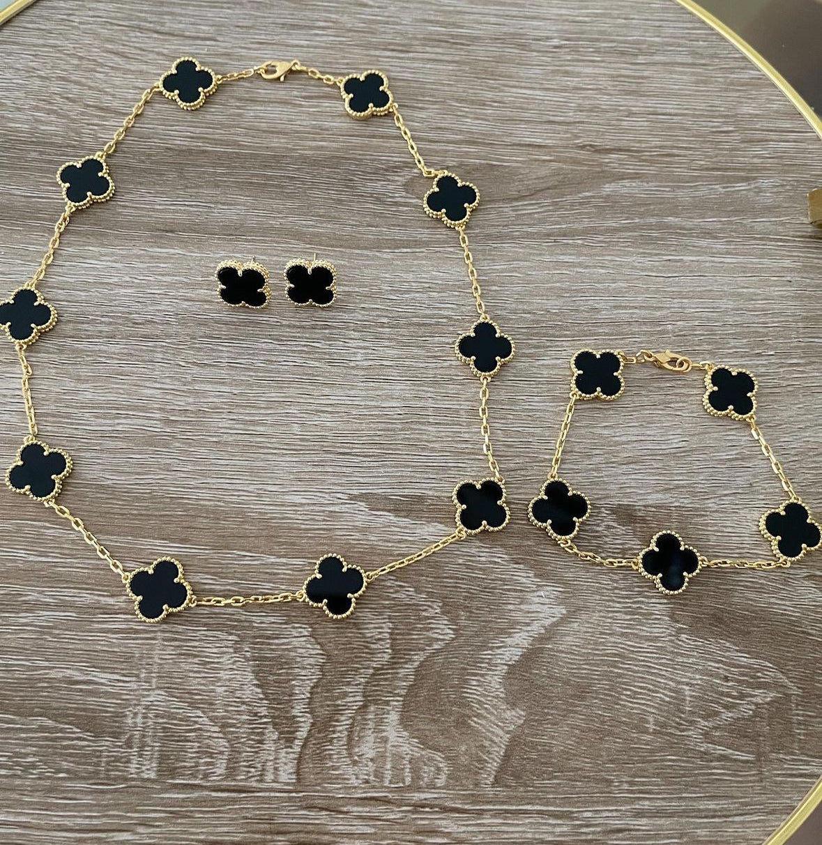 Parure or jaune / noir