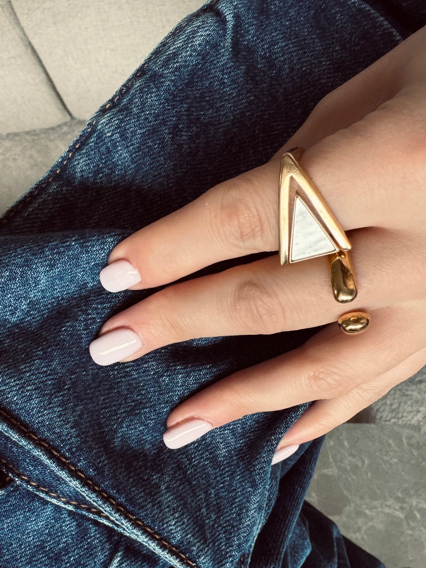 Bague triangle Lana