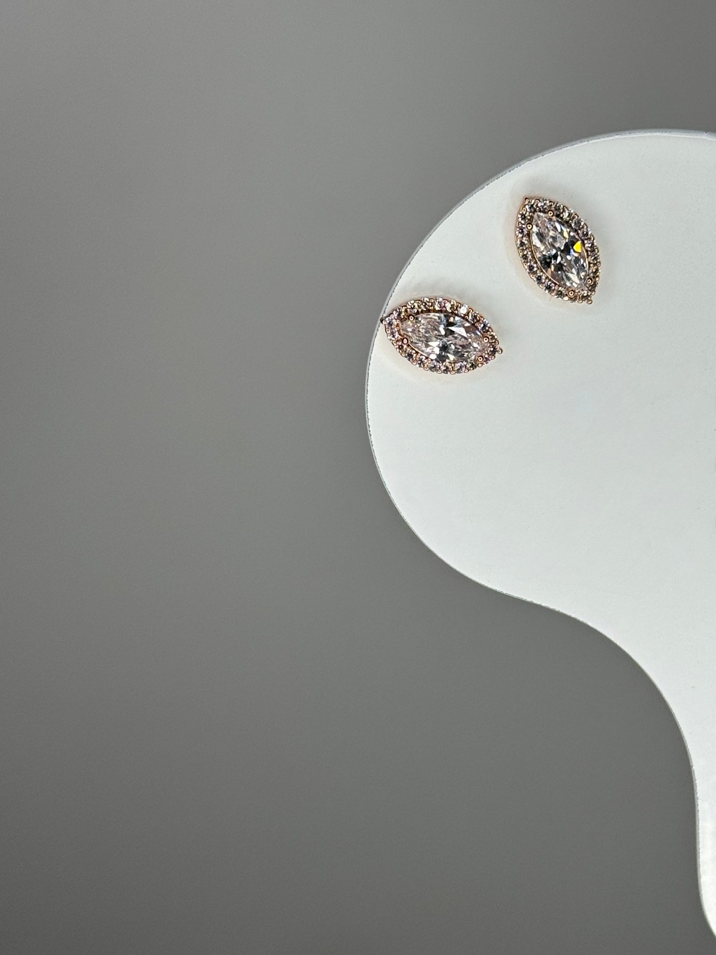 Puces d’oreilles Maréva