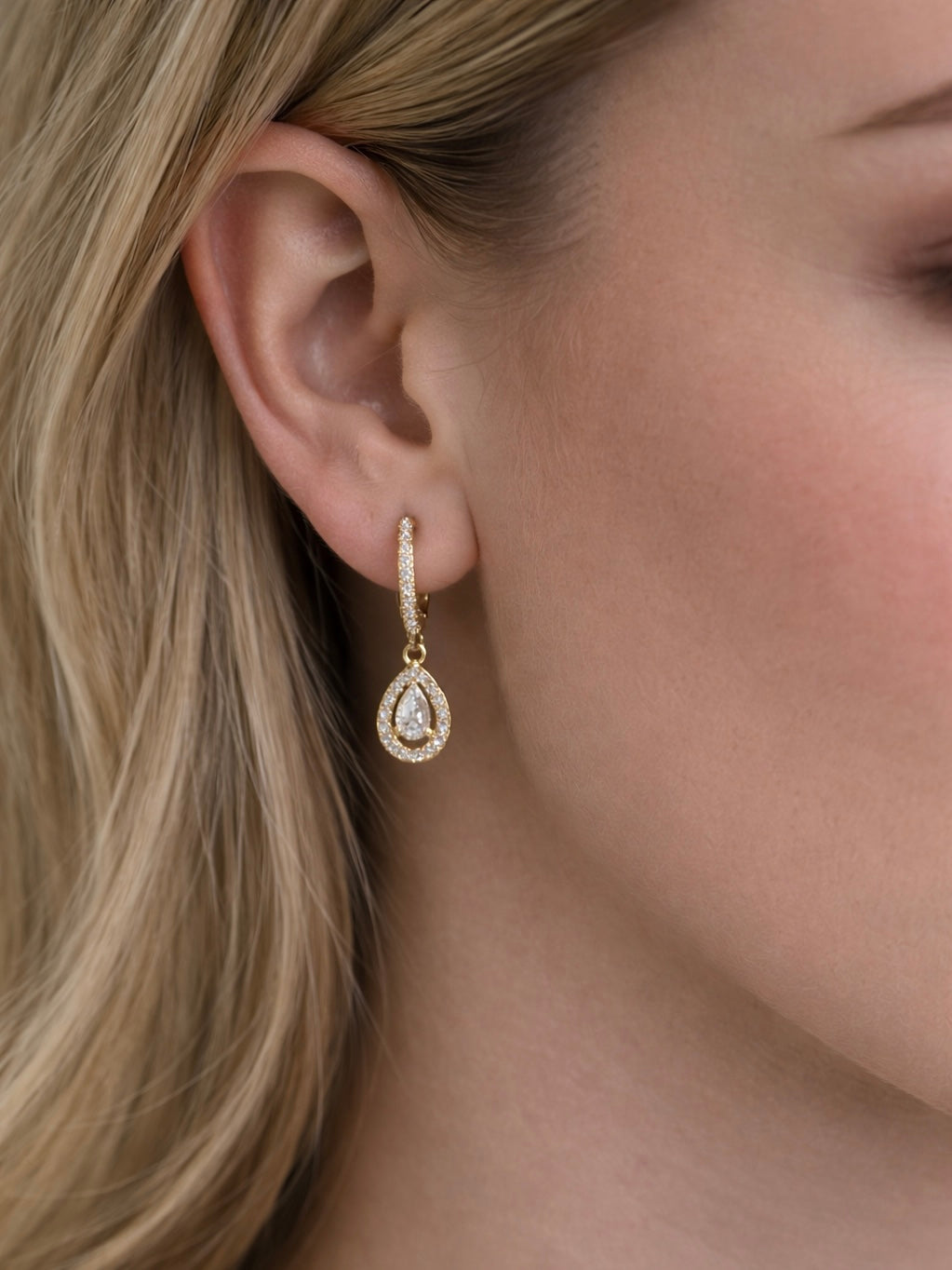 Boucles d’oreilles, Gisèle